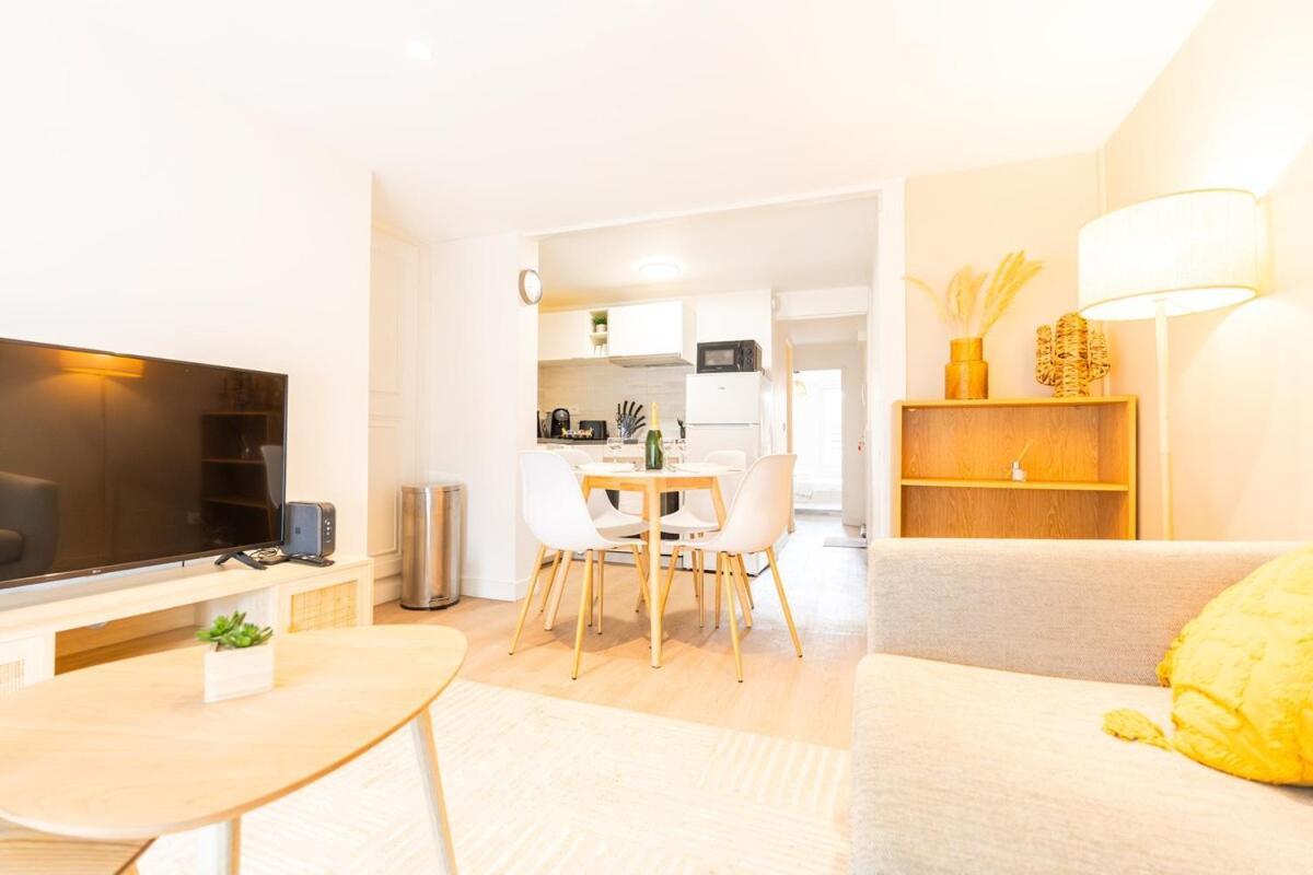 Duplex Confortable En Centre Avec 2 Chambres ชาลงส์-อ็อง-ชองปาญ ภายนอก รูปภาพ